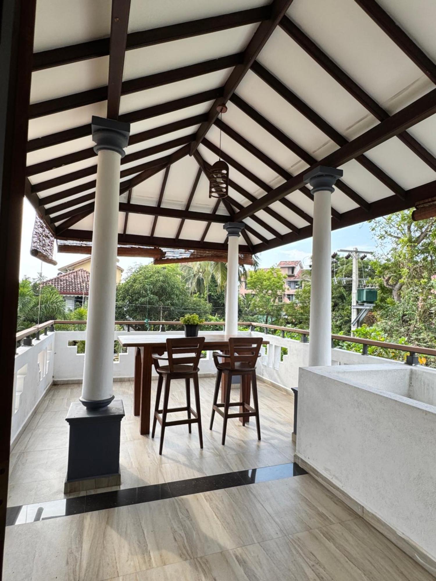 Grand Royal Villa 尼甘布 外观 照片